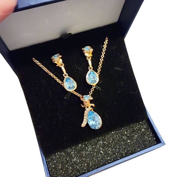 CDE Aquamarine Blue Crystal Gold Rose Shaped Jewelry Earrings Necklace Gift Set - Picture 4 of 12